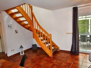 Treppe ins Obergeschoss