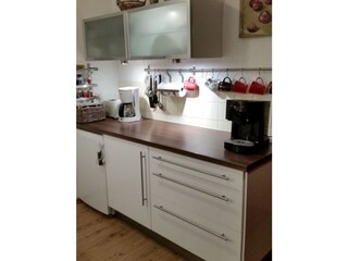 Küche komplett ausgestattet wie zuhause um zu kochen