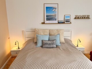 Doppelbett im Wohnbereich