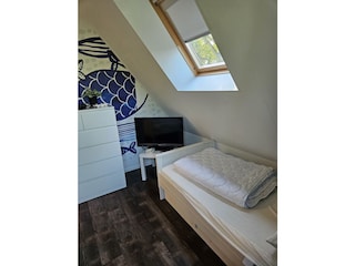 Schlafzimmer 4