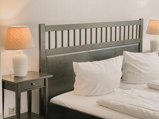 Schlafzimmer links im EG