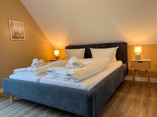schlafzimmer rechts OG