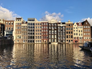 Amsterdam erreichen Sie schon in 40 Minuten!