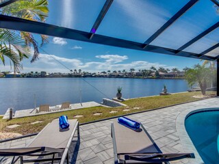 Sonnendeck mit Blick auf die 8Lakes in Südlage