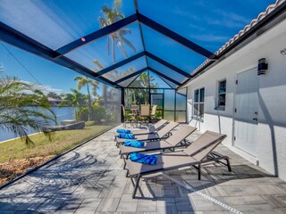 Sonnendeck mit Blick auf die 8Lakes in Südlage