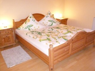 Schlafzimmer  mit Doppelbett