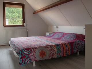 Schlafzimmer 1