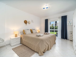 Schlafzimmer mit en Suite Badezimmer