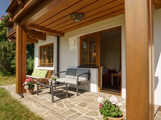 Apartment Alpengarten - überdachte Terrasse nach Süden