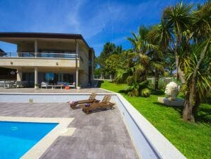 Lujosa casa de vacaciones con piscina en Galicia, Sanxeno - Sangenjo - image1