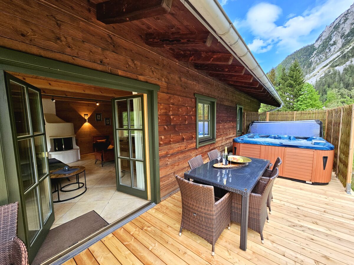 Chalet mit Whirlpool