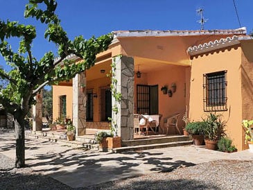 Chalet Villa Pineda