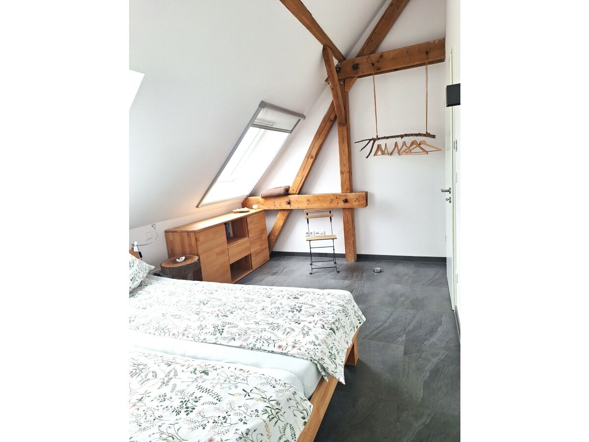 2. Schlafzimmer