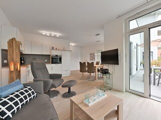 Wohnbereich mit angrenzender Terrasse