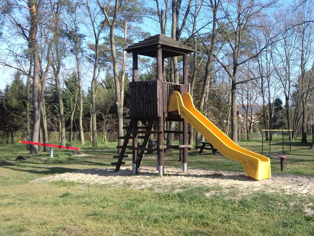 Spielplatz im Ort