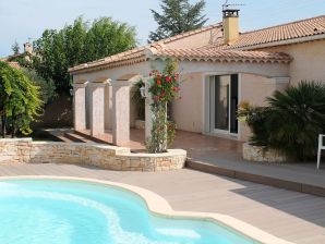 Luxurious villa with spacious garden - Les Mages - image1