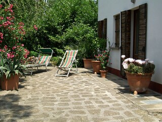 Cottage Baone Outdoor Recording 9