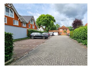 Parkplatz der Anlage