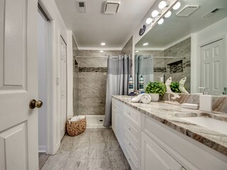 Badezimmer 1