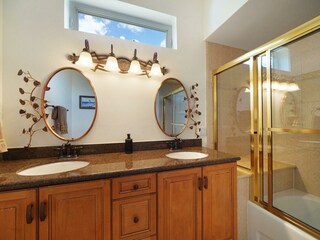 2. Badezimmer des Ferienhauses in Cape Coral, FL