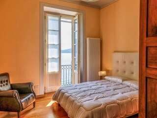 Eines von 2 Schlafzimmern