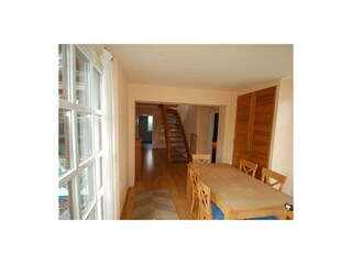 Eingangsbereich mit Esstisch