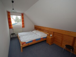 zweites Schlafzimmer im OG