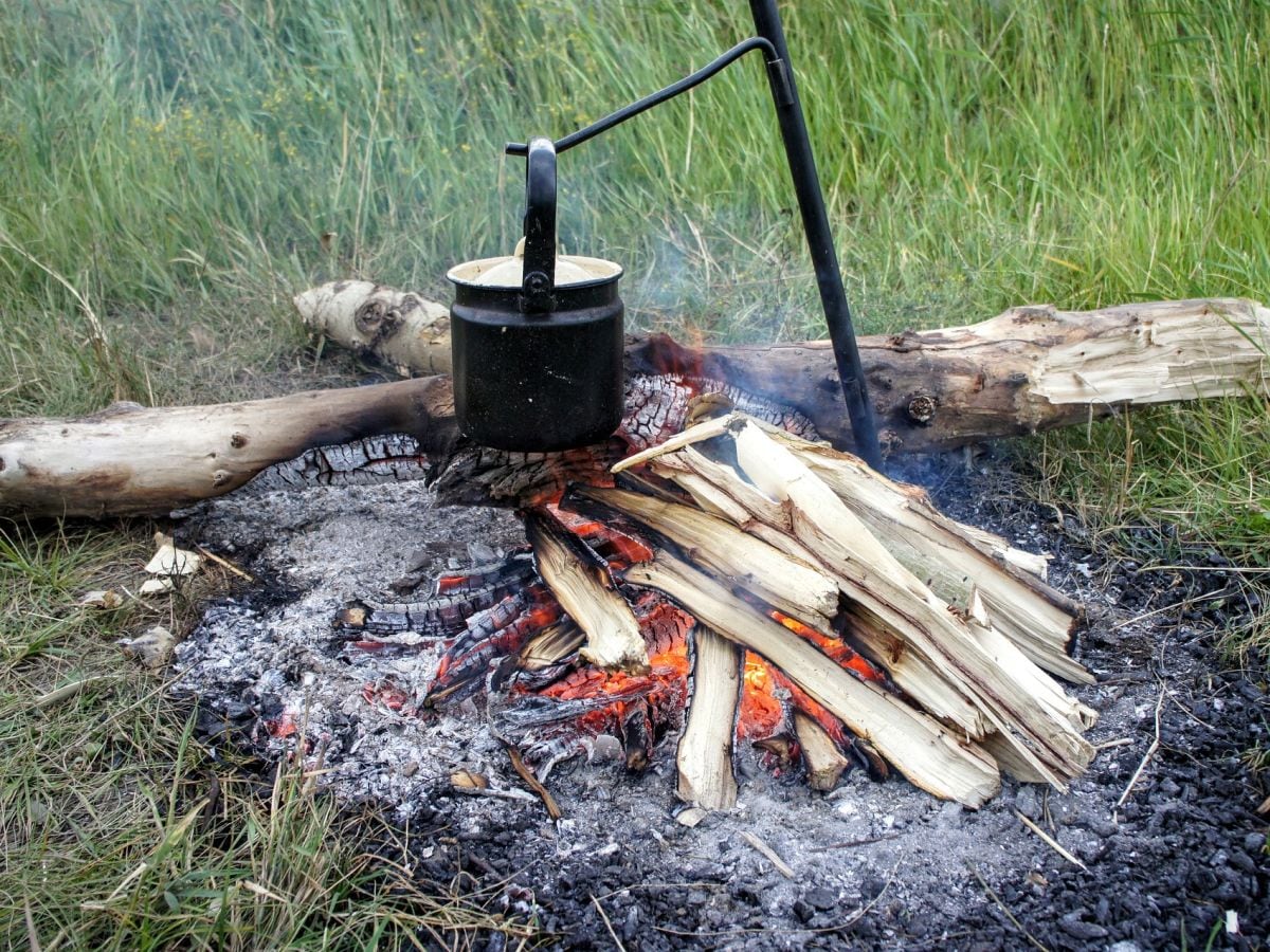 Lagerfeuer sind auf unserem Gelände möglich....