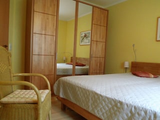 Schlafzimmer im EG