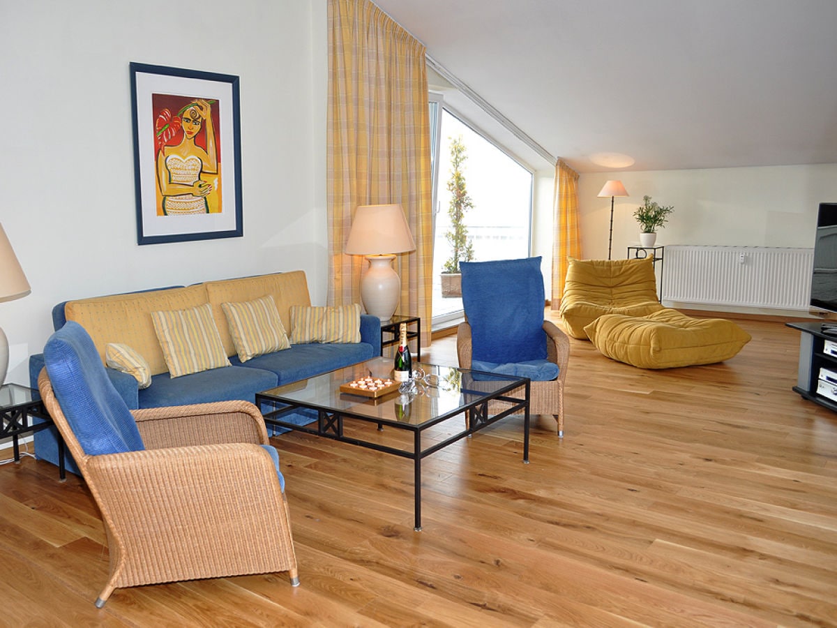 Ferienwohnung Penthouse - Villa Freia, Binz, Frau Ingrid Siller-Bauer