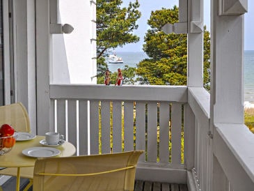 Holiday apartment Seepferdchen- Villa Freia