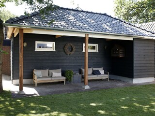 Garten mit Veranda