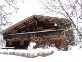 Bauernhaus im Winter