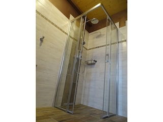Fußbodenheizung und Regendusche