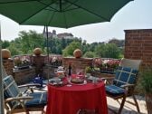 Dachterrasse mit Schlossblick