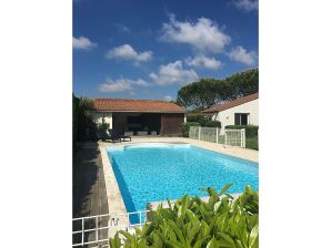 Villa moderna con piscina privada en Poitou Charente - Saint Bris des Bois - image1