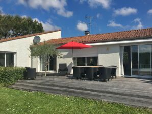 Moderne Villa mit Pool in Brives - Saint-Bris-des-Bois - image1