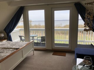 Elternschlafzimmer mit Balkon