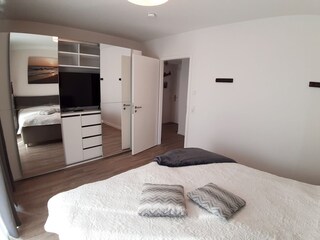 Schlafzimmer mit TV