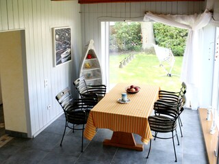 die Veranda mit Eßtisch