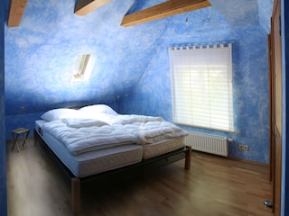 das himmelblaue Schlafzimmer