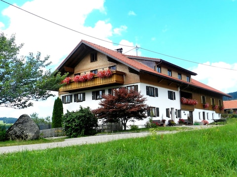 Ferienwohnung Fluh im Haus Lingg