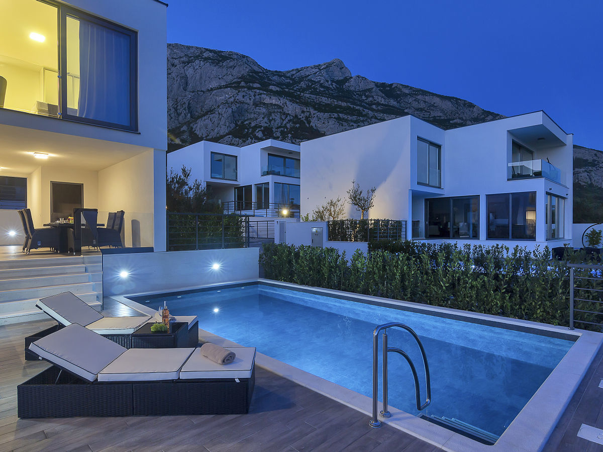 Ferienhaus mit Pool in Makarska