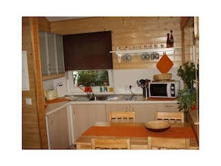 Küche und Essbereich