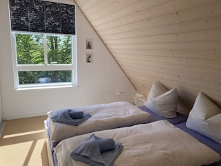 Schlafzimmer 2