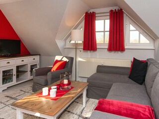 der gemütliche Wohnbereich, Couch mit Schlaffunktion