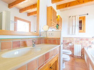 Finca Son Carrió Features 30