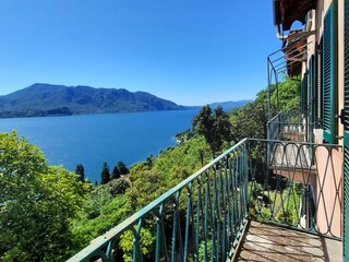 Balkon mit Seeblick