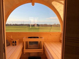 Sauna mit Panoramablick über die Felder