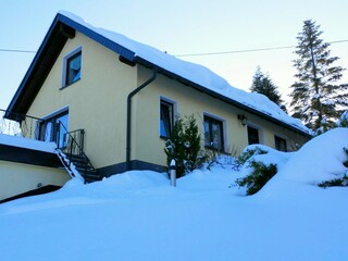 Ferienhaus im Winter